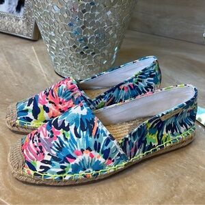 NEW Lilly Pulitzer Lia Espadrilles Canvas Colorful Dive In Shoes Flats, Size 7